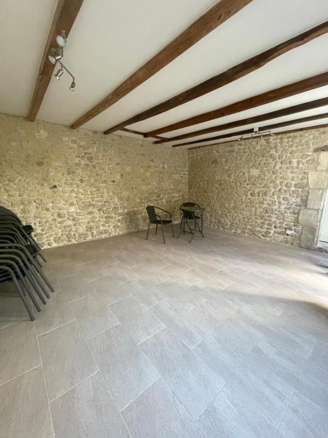 Auberge Du Boisne Villebois-Lavalette Exterior photo